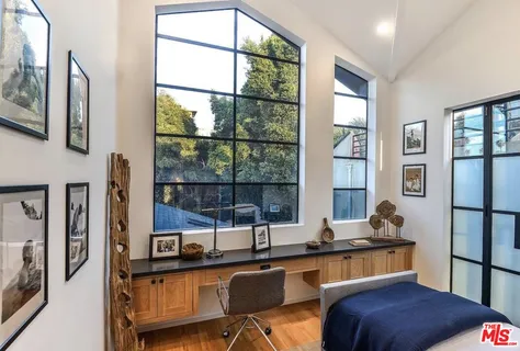$4,500,000 | 707 Amoroso Place, Venice, CA 90291