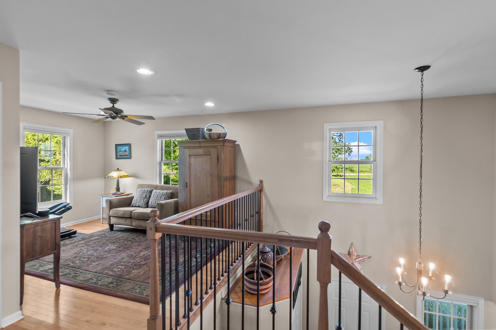 19303 McGuire Road Harvard, IL 60033 - Photo 27 of 36 a view of a hallway with workspace