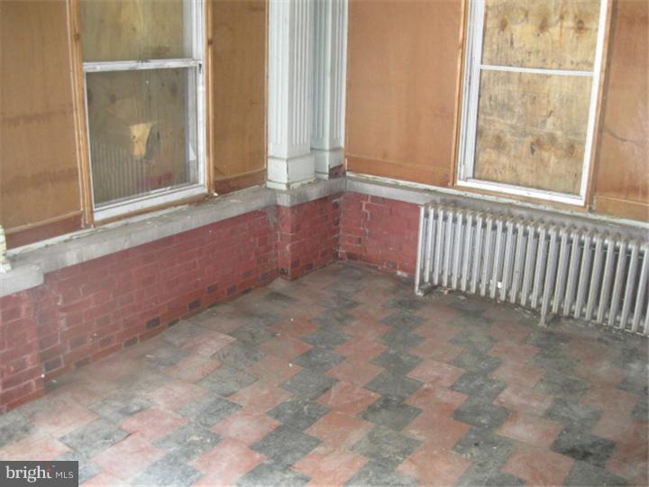 600-2 Wynnewood Road Philadelphia, PA 19151 - Photo 2 of 6 Living Room