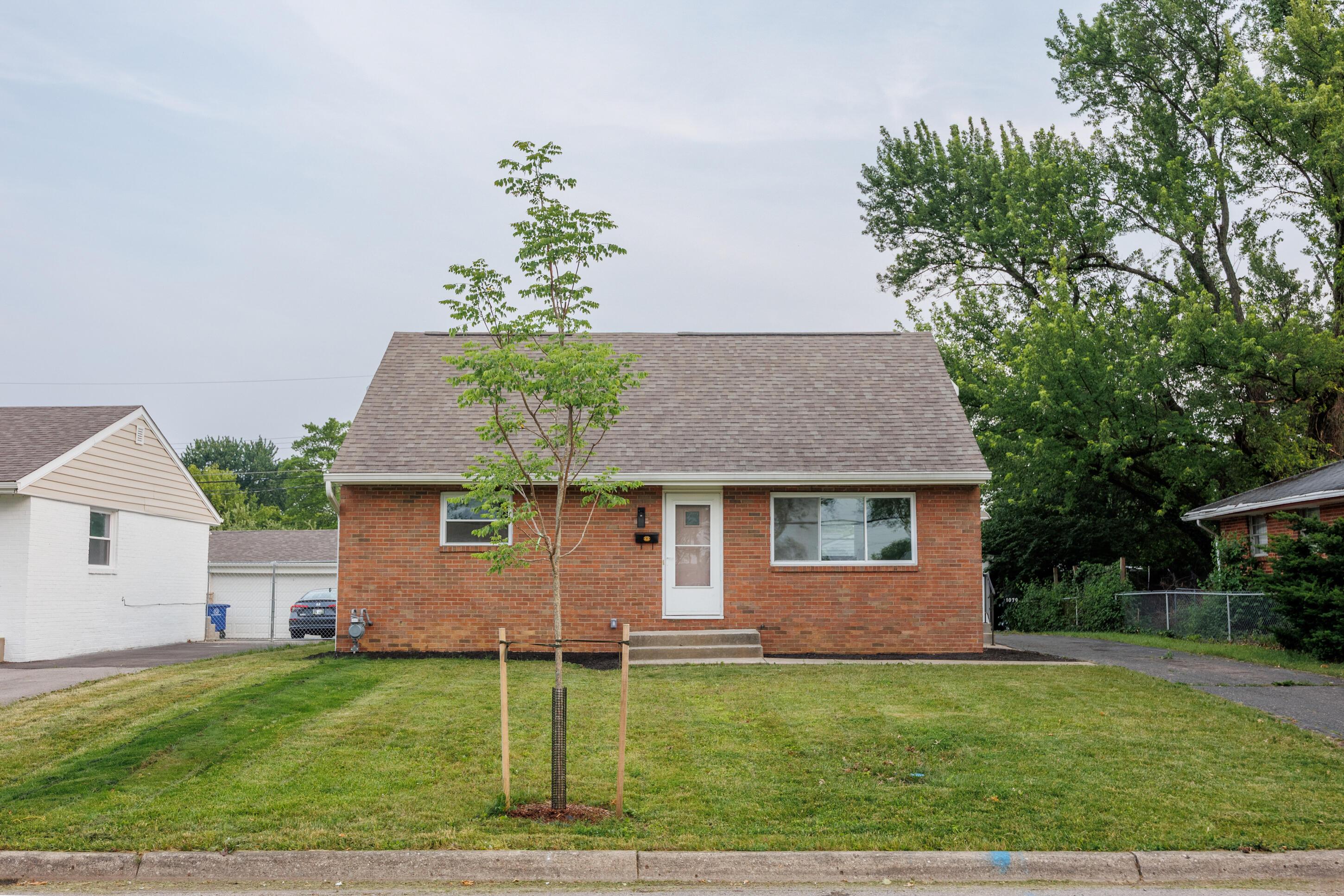1079 Loring Road Columbus, OH 43224 - Photo 2 of 48 1079 Loring Rd