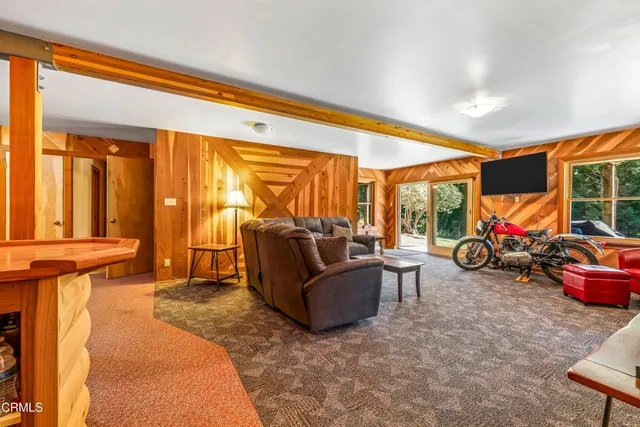 $1,024,000 | 32001 Little Valley Road, Fort Bragg, CA 95437