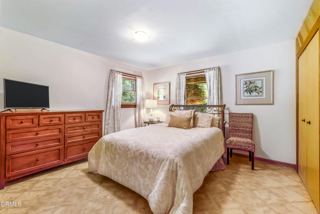 32001 Little Valley Road Fort Bragg, CA 95437 - Photo 23 of 45 Downstairs Guest Room