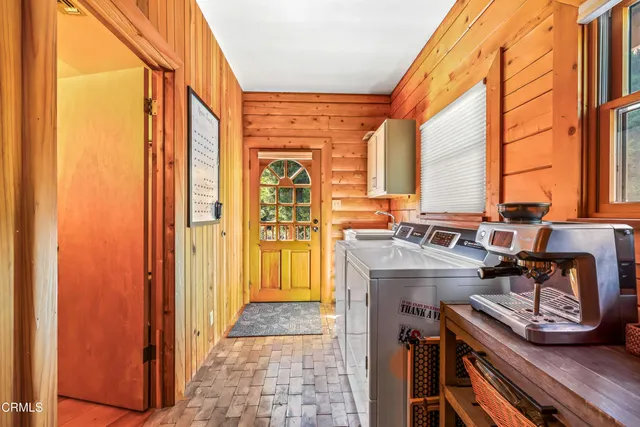 $1,024,000 | 32001 Little Valley Road, Fort Bragg, CA 95437