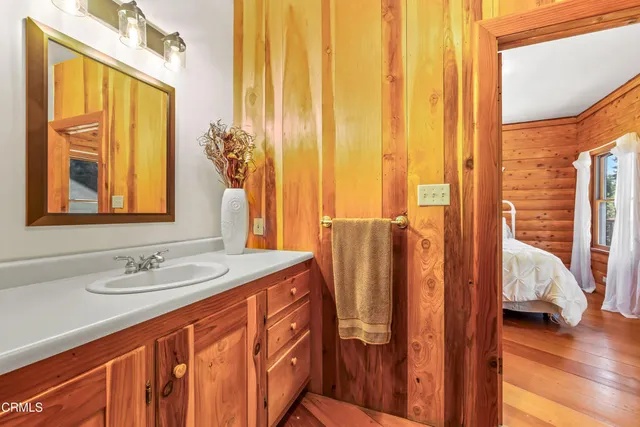 $1,024,000 | 32001 Little Valley Road, Fort Bragg, CA 95437