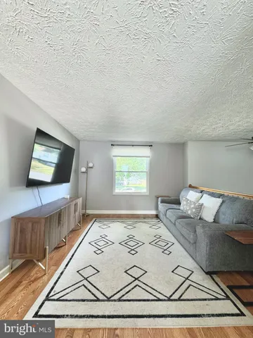 $3,000 | 4620 Norris Court, Chantilly, VA 20151