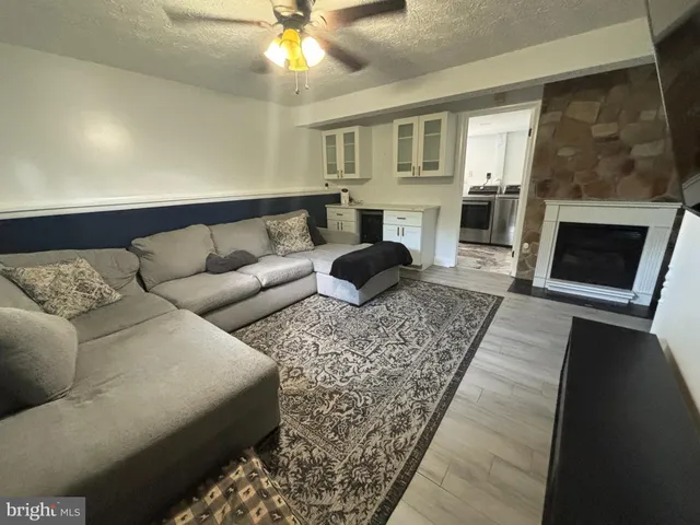 $3,000 | 4620 Norris Court, Chantilly, VA 20151