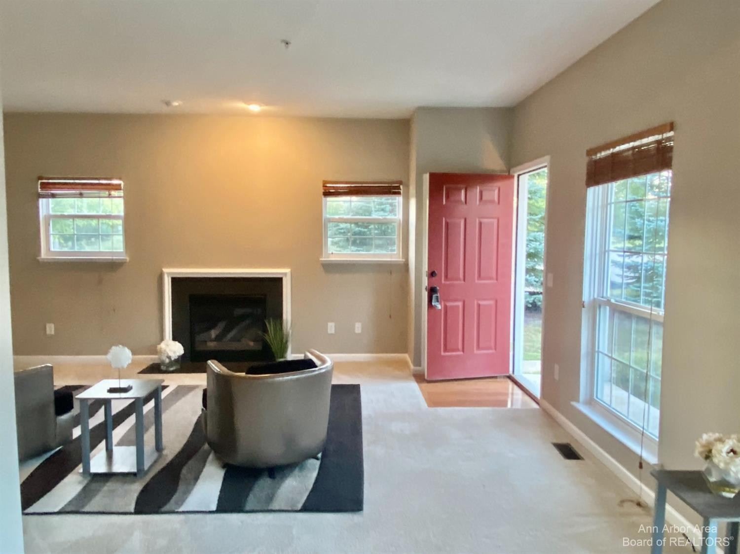 303 Riversedge Drive Saline, MI 48176 - Photo 4 of 29 Photo 4