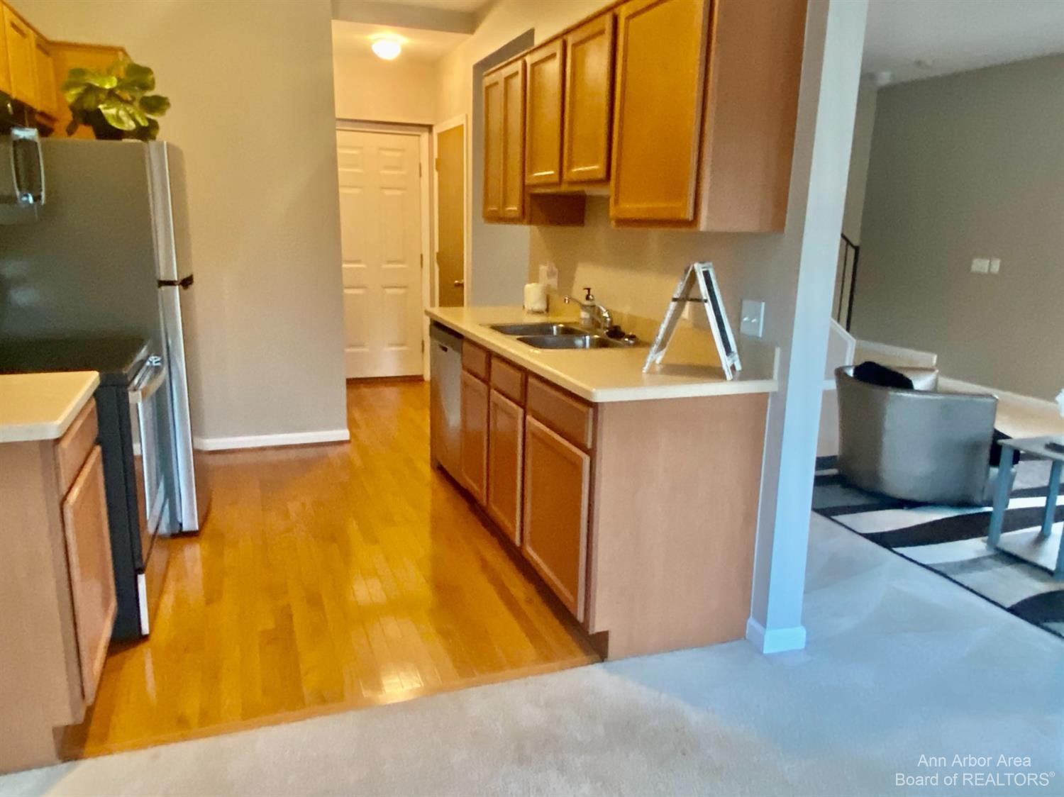 303 Riversedge Drive Saline, MI 48176 - Photo 8 of 29 Photo 8