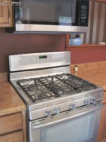 a close view of stove