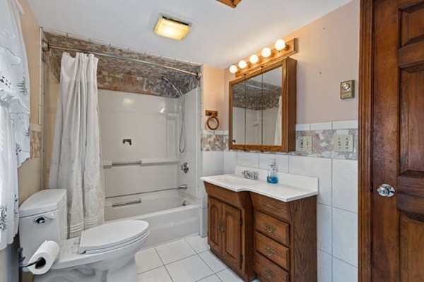 95 Wheeler Street Gloucester, MA 01930 - Photo 13 of 36