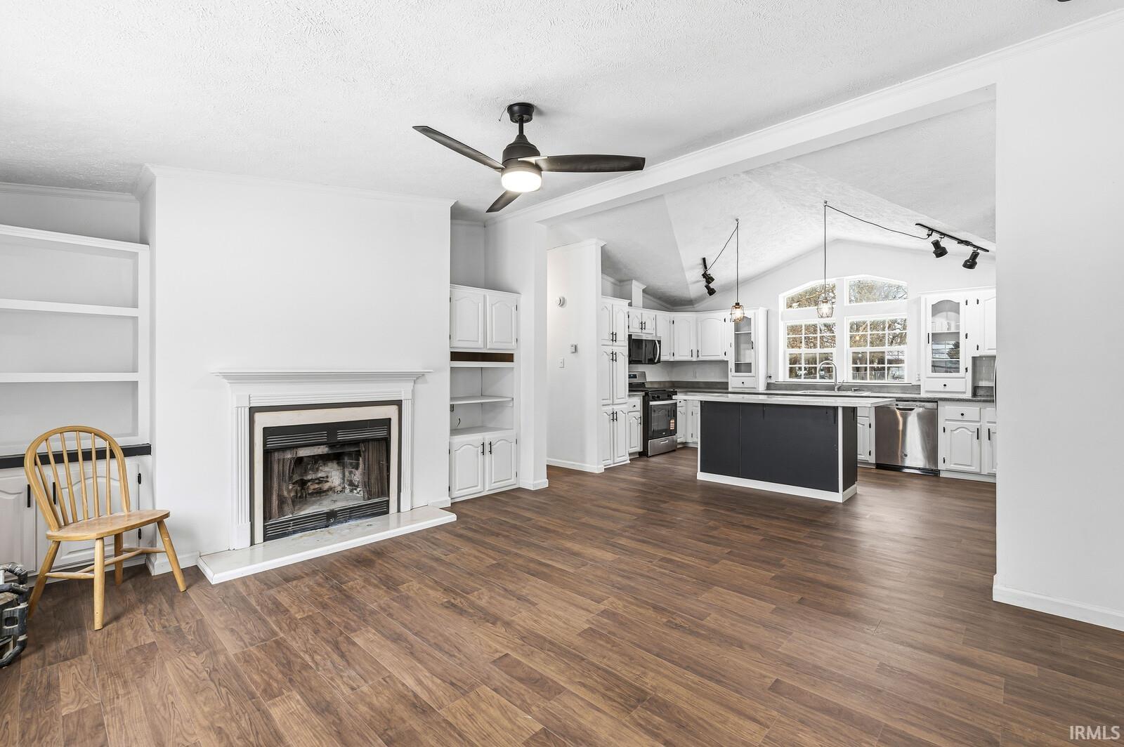 1628 South Spring Street Mishawaka, IN 46544 - Photo 11 of 36