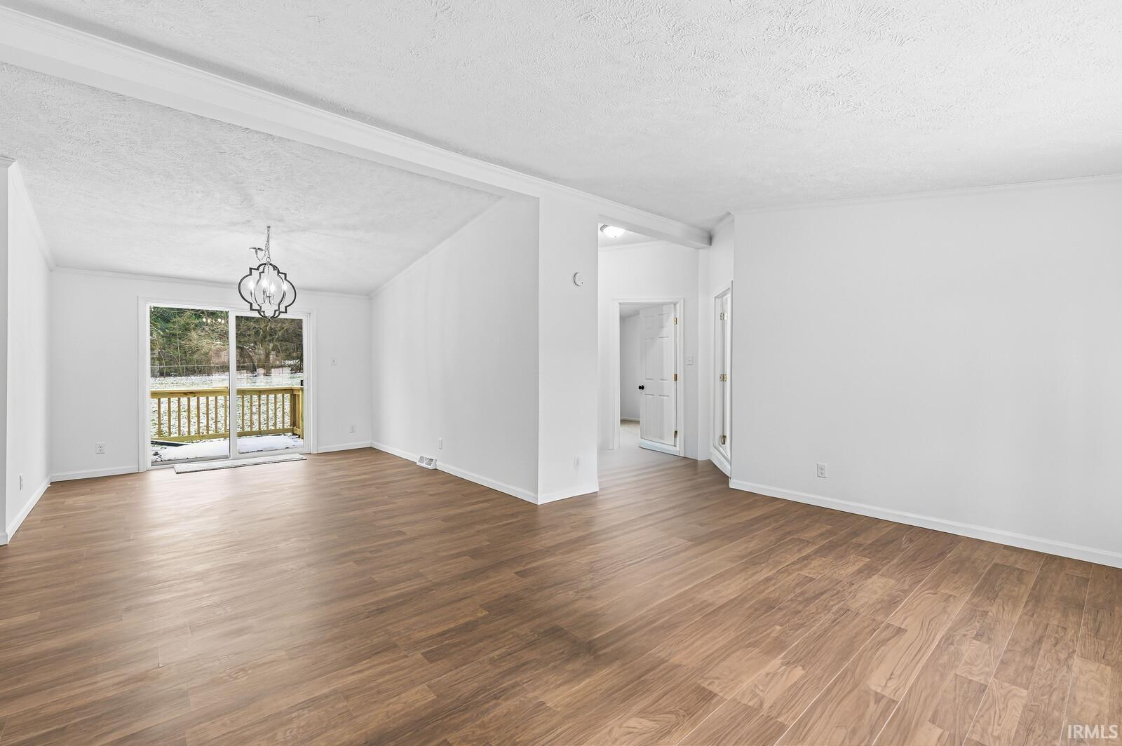 1628 South Spring Street Mishawaka, IN 46544 - Photo 5 of 36