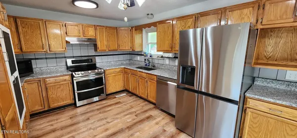 $2,300 | 169 Valleyview Drive, Loudon, TN 37774