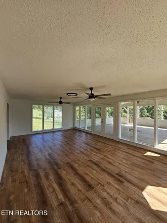 $2,300 | 169 Valleyview Drive, Loudon, TN 37774