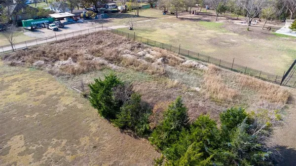 $39,900 | 20 South Lancaster Hutchins Road, Lancaster, TX 75146
