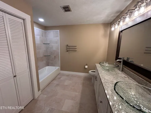 $975,000 | 2900 Highway 11W, Blountville, TN 37617