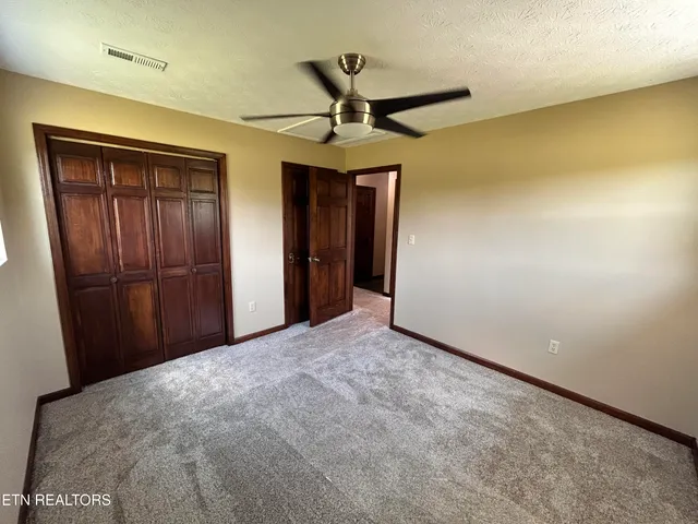 $975,000 | 2900 Highway 11W, Blountville, TN 37617