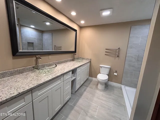 $975,000 | 2900 Highway 11W, Blountville, TN 37617