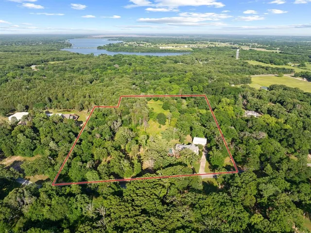 $890,000 | 383 County Road 1452, Bonham, TX 75418