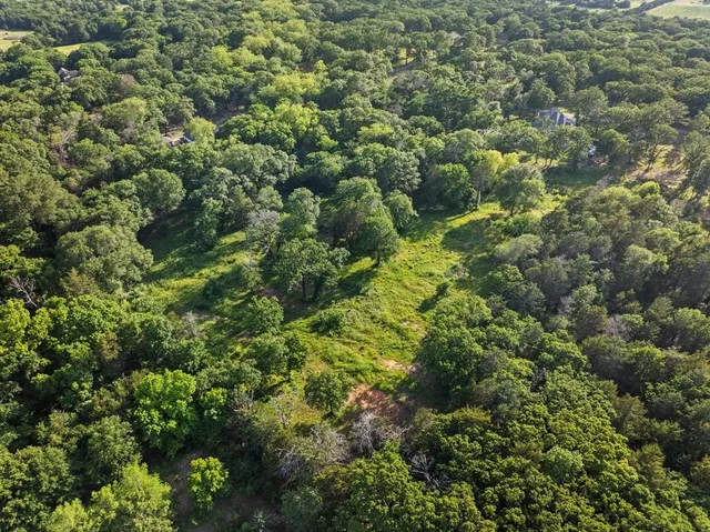 $890,000 | 383 County Road 1452, Bonham, TX 75418