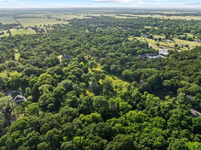 $890,000 | 383 County Road 1452, Bonham, TX 75418