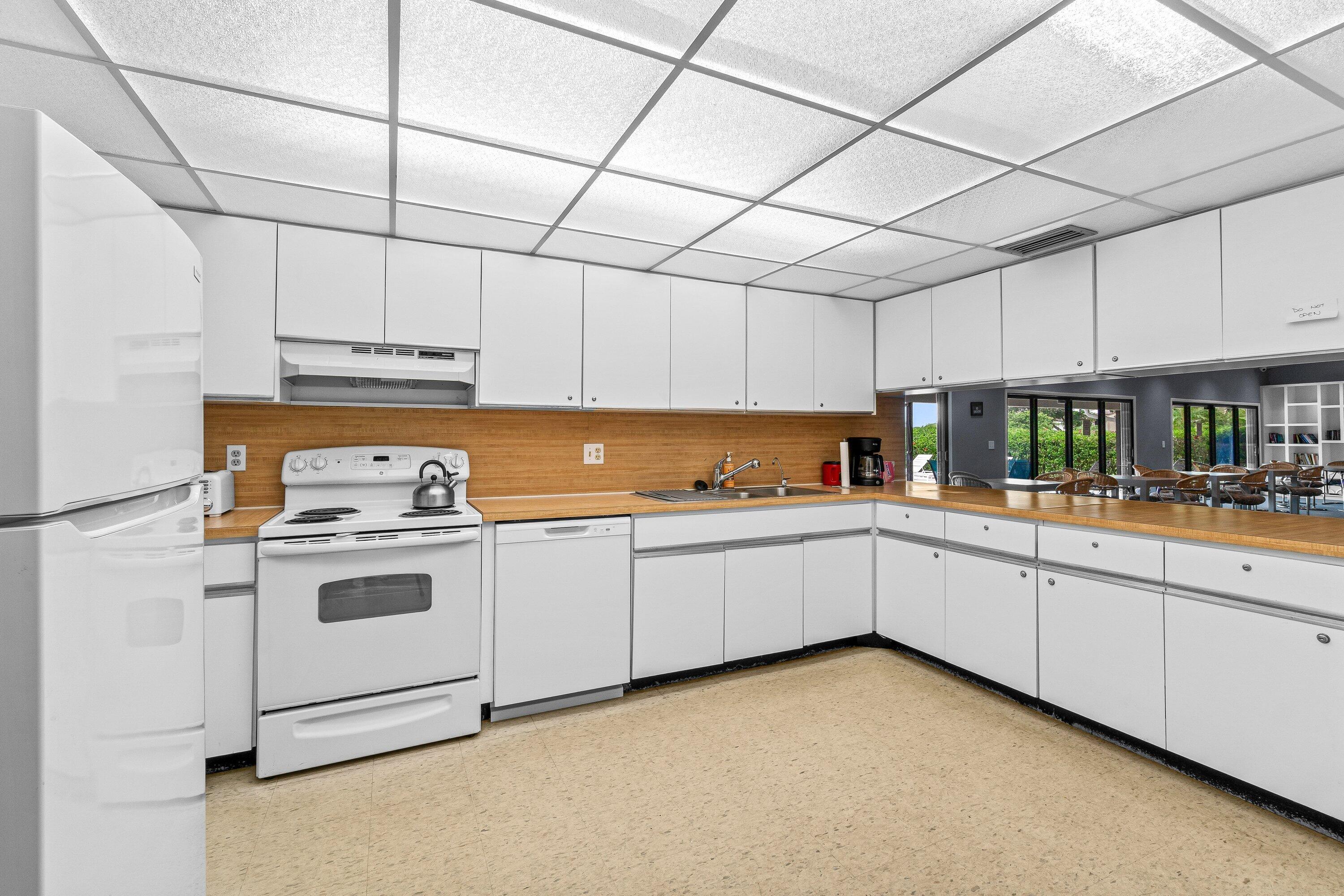 732 Lago Road Delray Beach, FL 33445 - Photo 40 of 42 Lago Community Kitchen