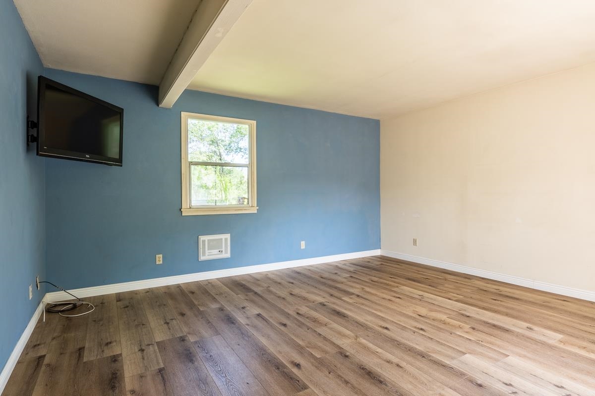 220 Ocean View Road Bishop, CA 93514 - Photo 13 of 42 Gallery Image 13