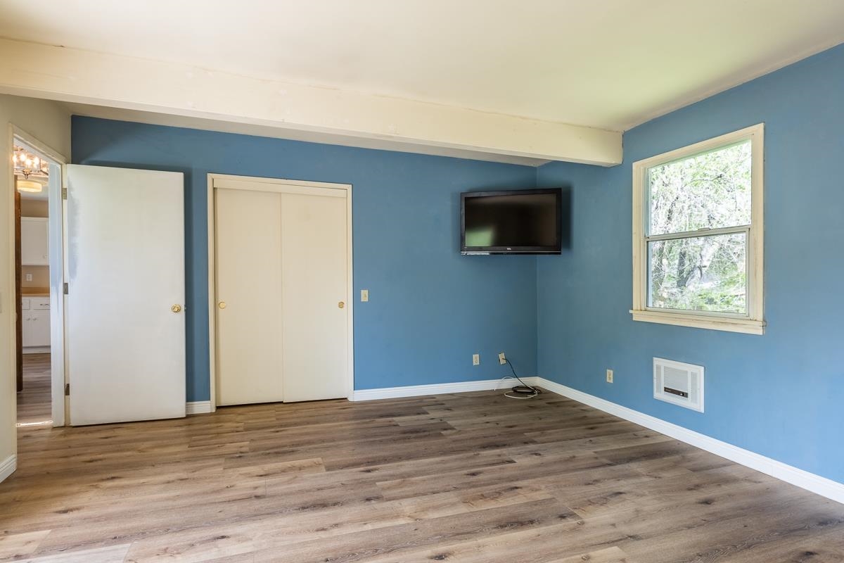 220 Ocean View Road Bishop, CA 93514 - Photo 14 of 42 Gallery Image 14