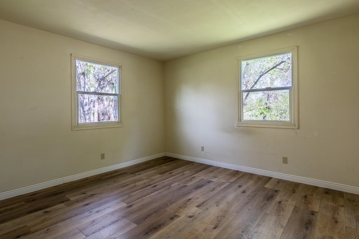 220 Ocean View Road Bishop, CA 93514 - Photo 17 of 42 Gallery Image 17