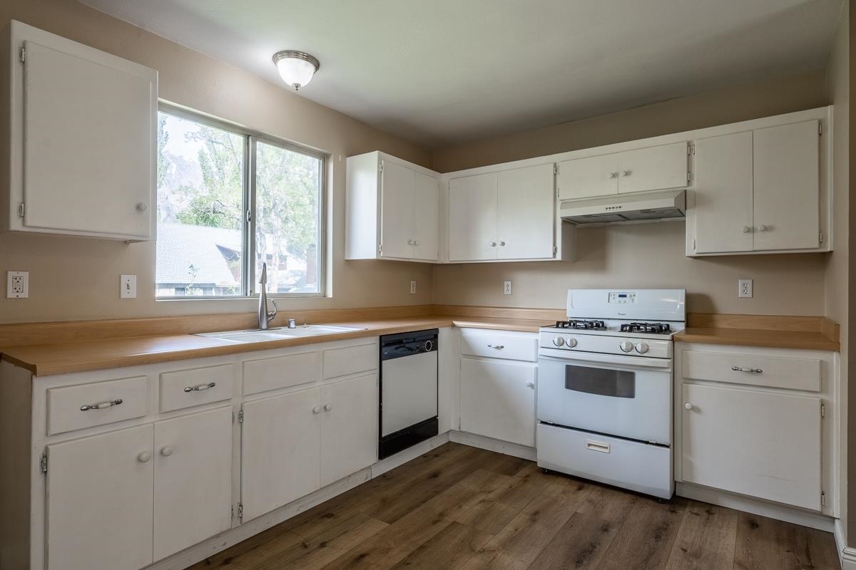 220 Ocean View Road Bishop, CA 93514 - Photo 10 of 42 Gallery Image 10