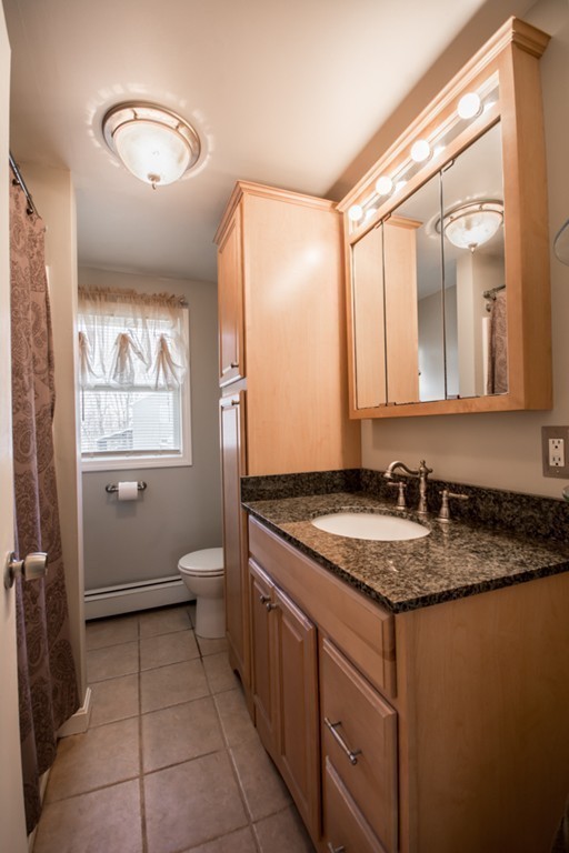 213 Swansom Road Swansea, MA 02777 - Photo 8 of 23 Gallery Image 8