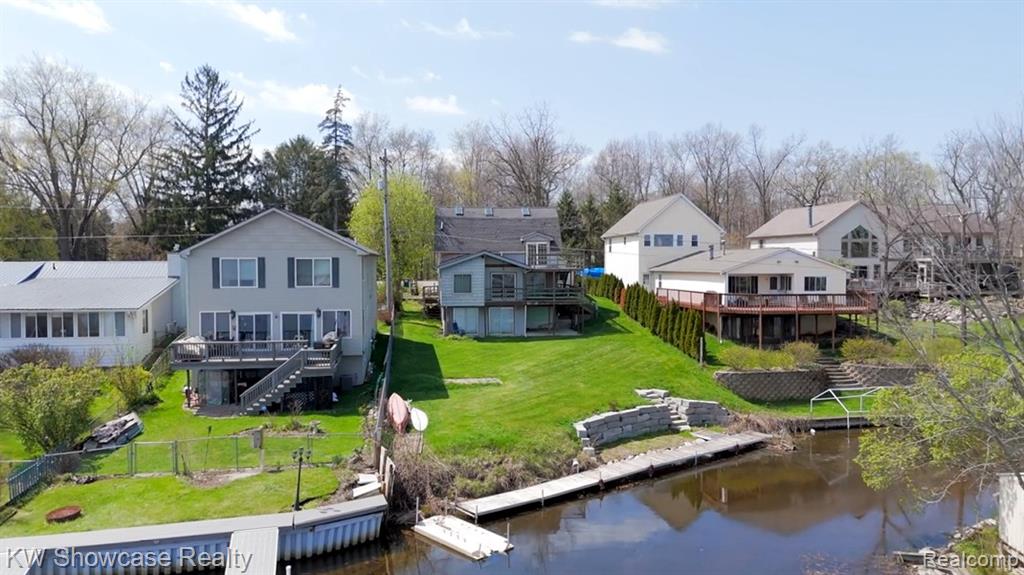 6354 Bennett Lake Road Fenton, MI 48430 - Photo 6 of 41