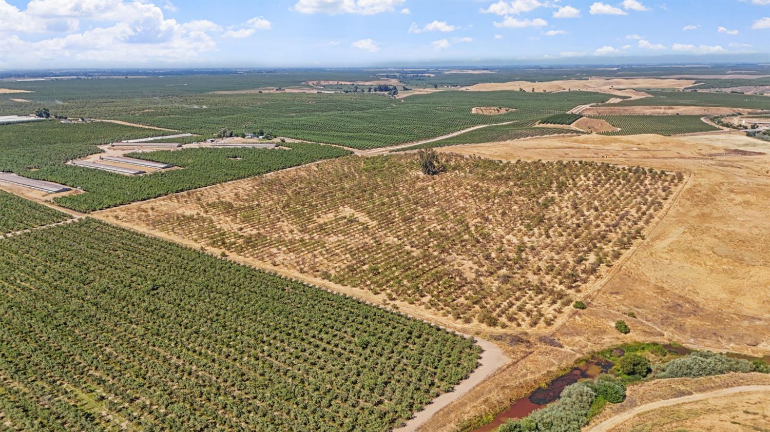 9999 Los Cerritos Road Snelling, CA 95369 - Photo 14 of 22 a view of an ocean and beach