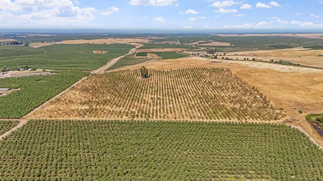 a view of an ocean view