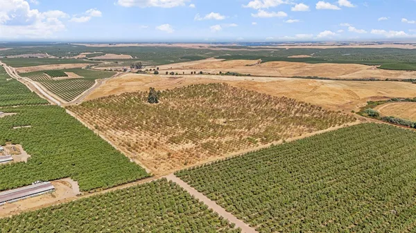 $450,000 | 9999 Los Cerritos Road, Snelling, CA 95369