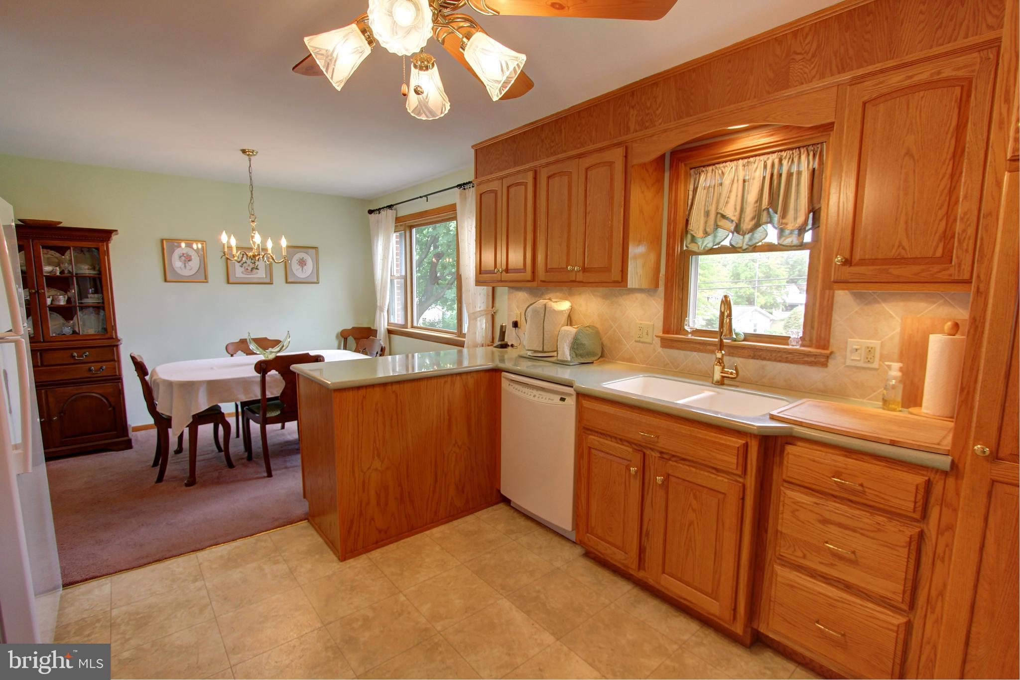 4606 Coventry Road Harrisburg, PA 17109 - Photo 15 of 32 Gallery Image 15