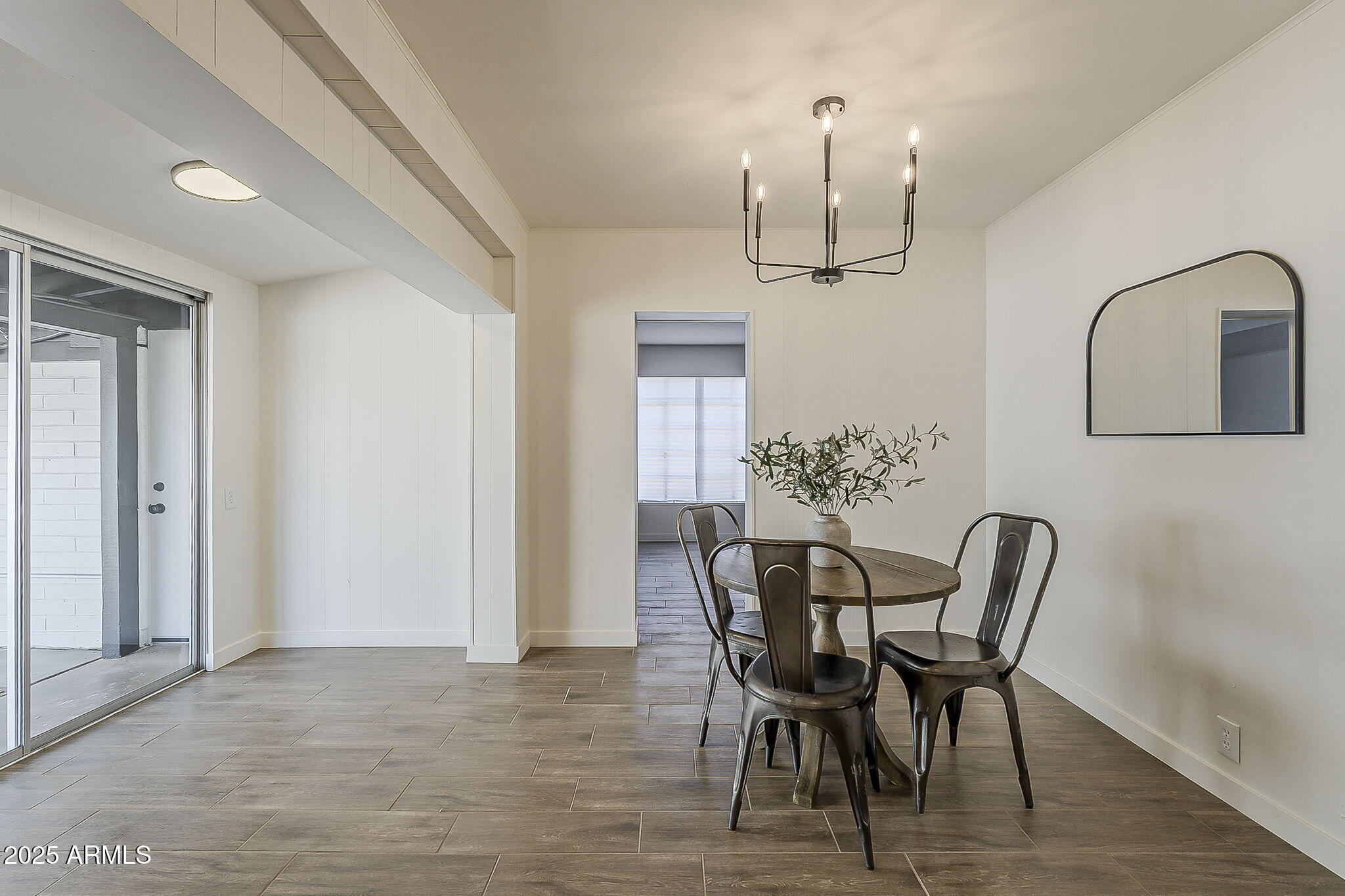 1616 East Pecan Road Phoenix, AZ 85040 - Photo 15 of 43 Dining Area
