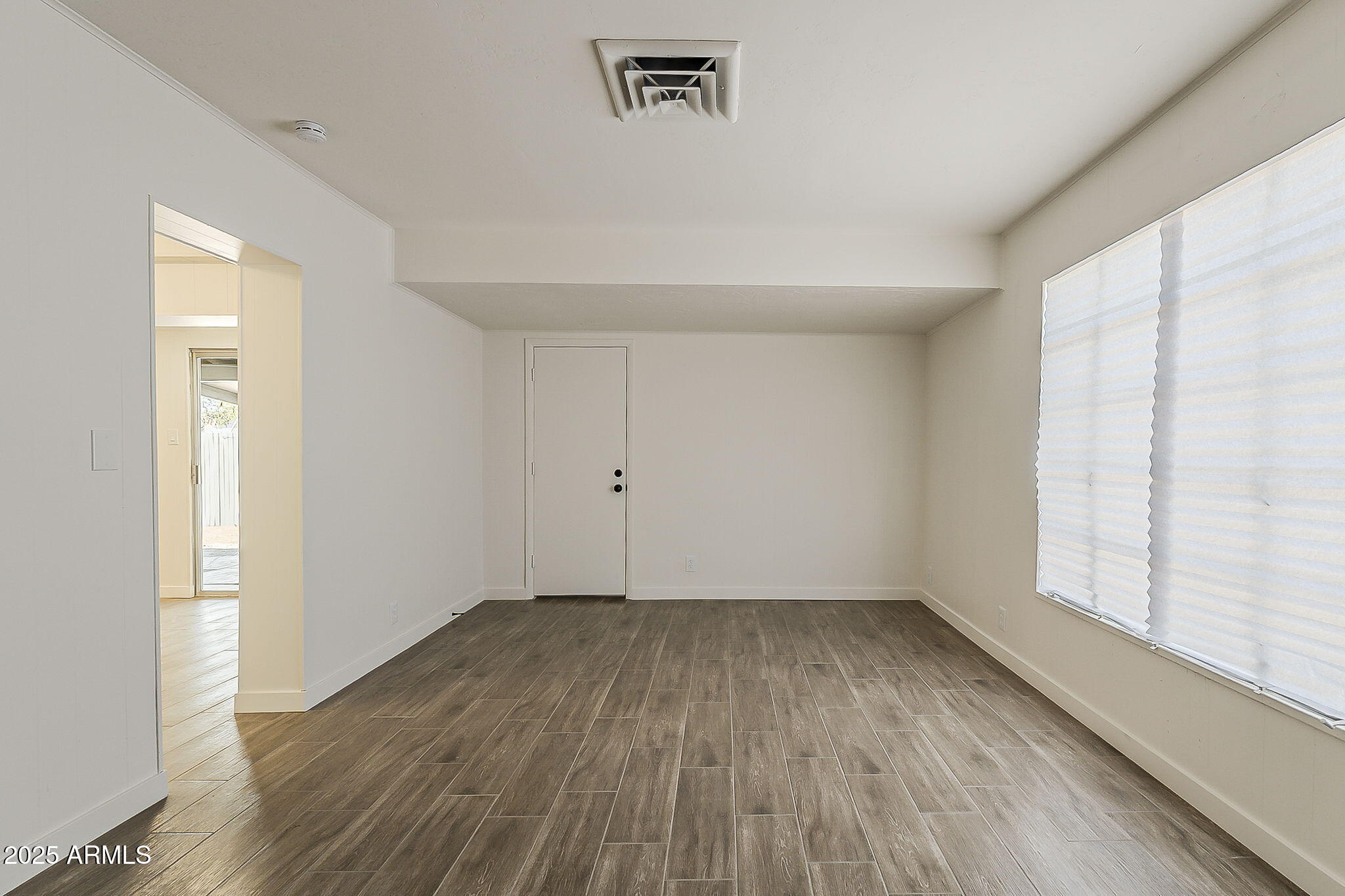 1616 East Pecan Road Phoenix, AZ 85040 - Photo 20 of 43 Family Room