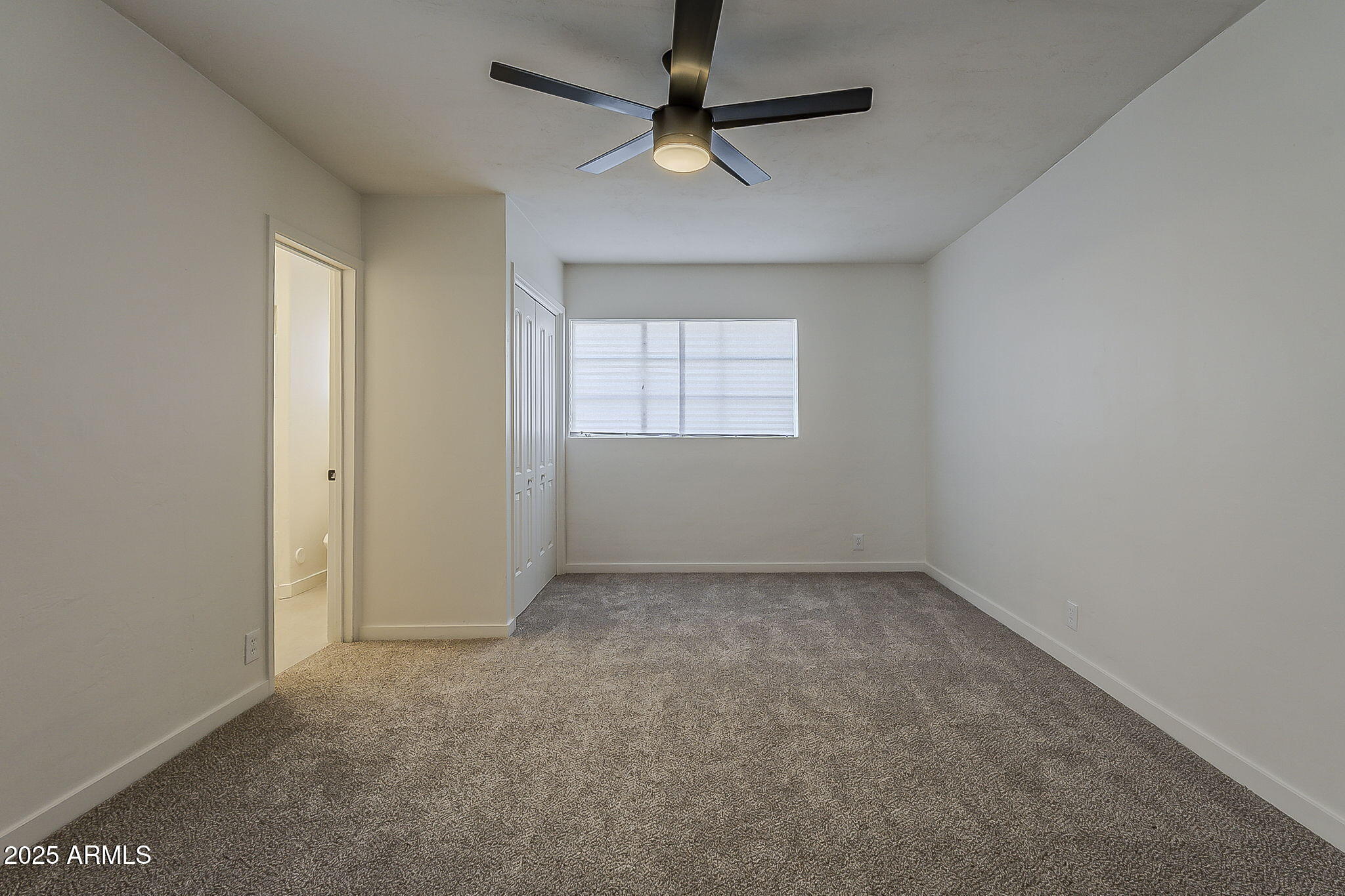1616 East Pecan Road Phoenix, AZ 85040 - Photo 23 of 43 Primary Suite