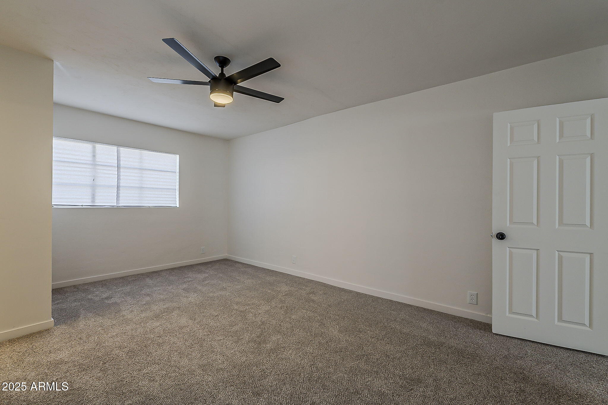 1616 East Pecan Road Phoenix, AZ 85040 - Photo 24 of 43 Primary Suite