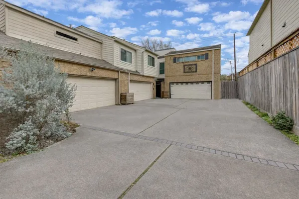 a view of a house with a garage