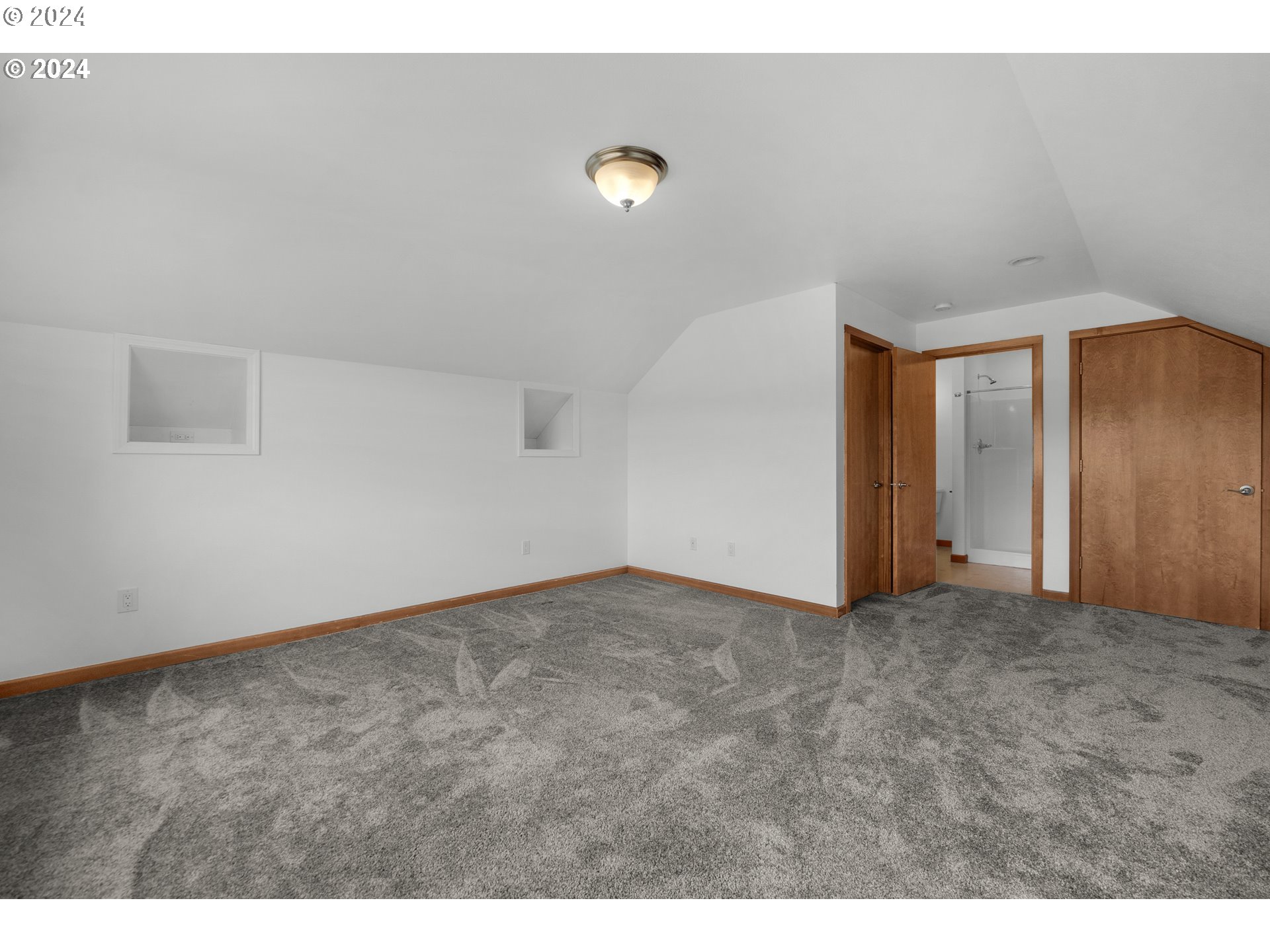 90713 Fort Clatsop Road Astoria, OR 97103 - Photo 17 of 30 a view of an empty room