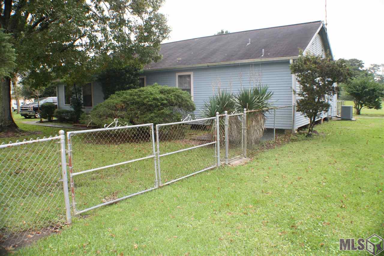 3944 Highway 1 Raceland, LA 70394 - Photo 31 of 37 Side/Back View