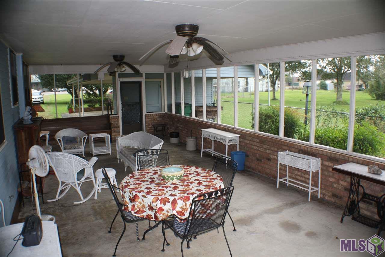 3944 Highway 1 Raceland, LA 70394 - Photo 8 of 37 Covered Patio