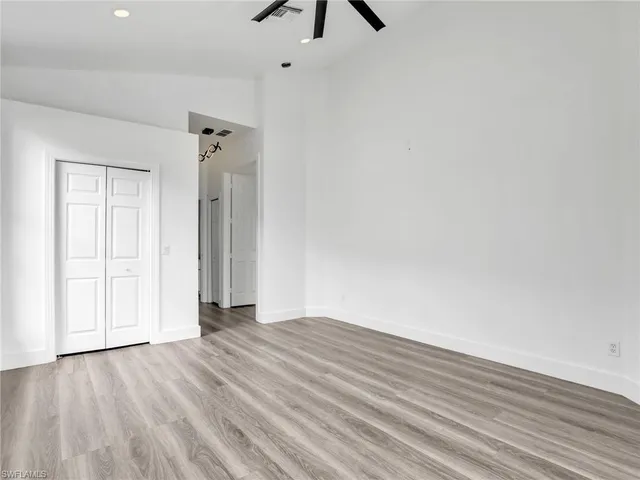 $1,050,000 | 8983 Mustang Island Circle, Naples, FL 34113