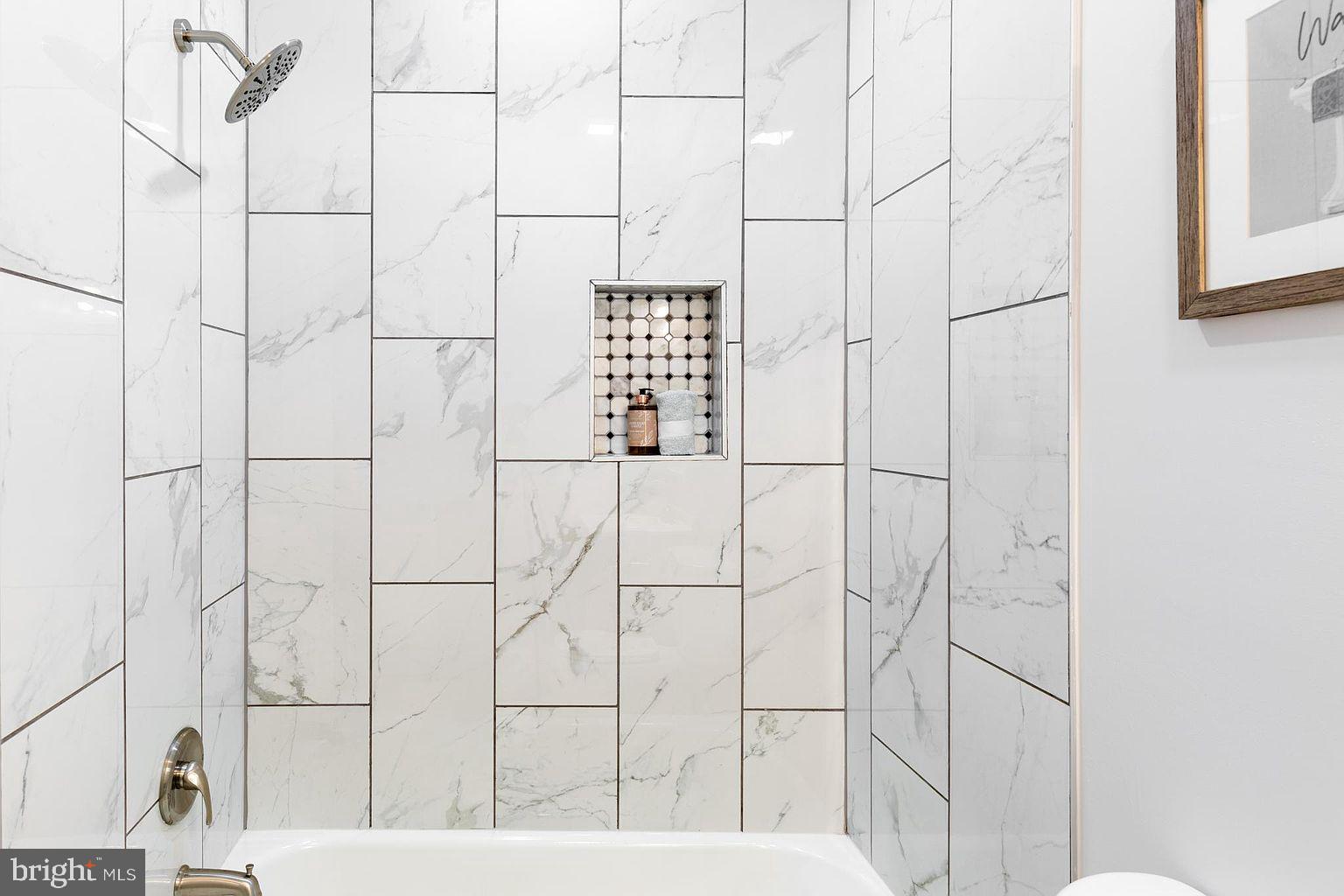 209 15th Street Northeast, Unit 1 Washington, DC 20002 - Photo 11 of 26 Gallery Image 11