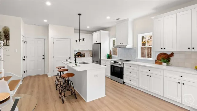 $399,000 | 643 East 32nd Street, Savannah, GA 31401