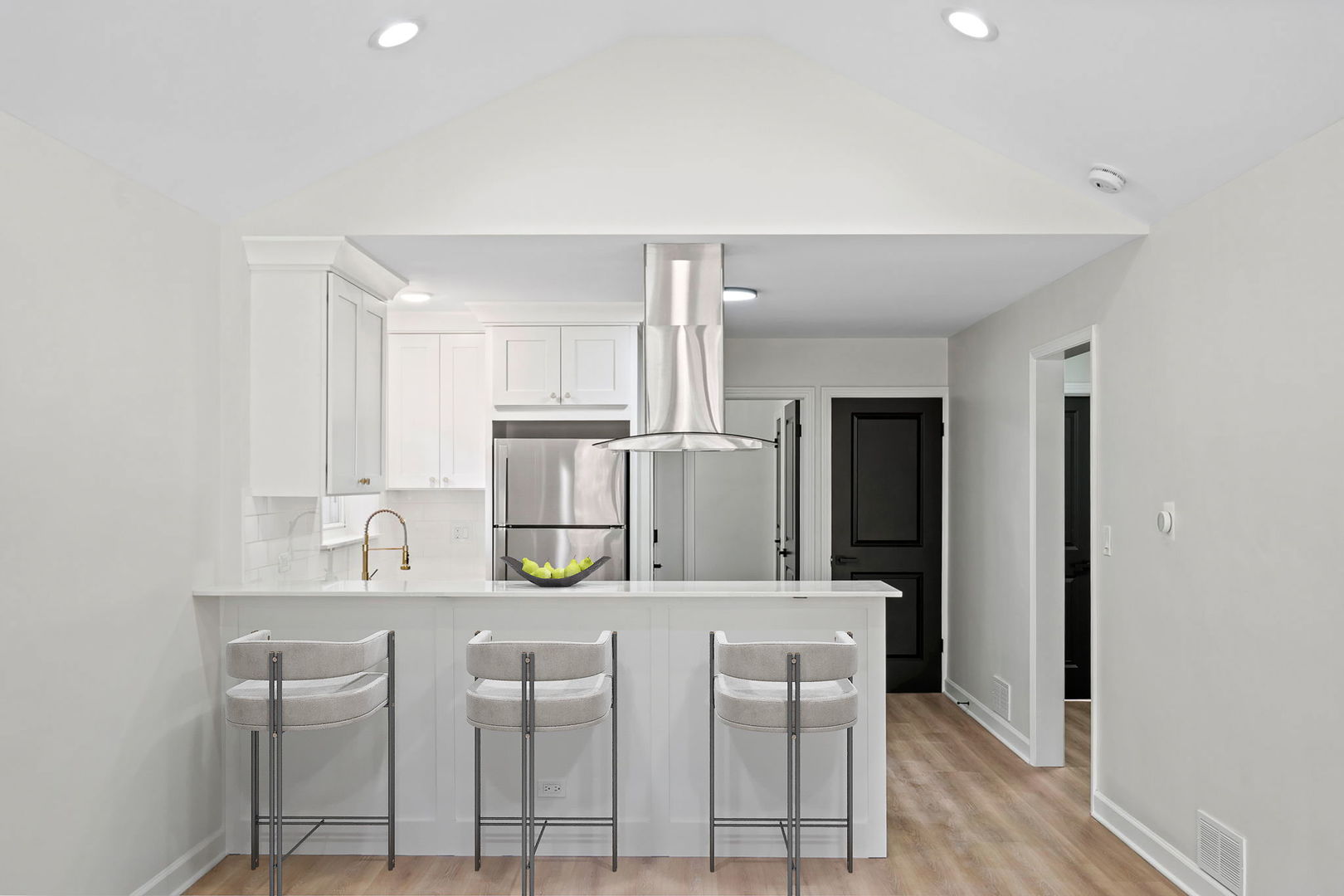 6444 28th Place Berwyn, IL 60402 - Photo 5 of 24 a kitchen with refrigerator and chairs