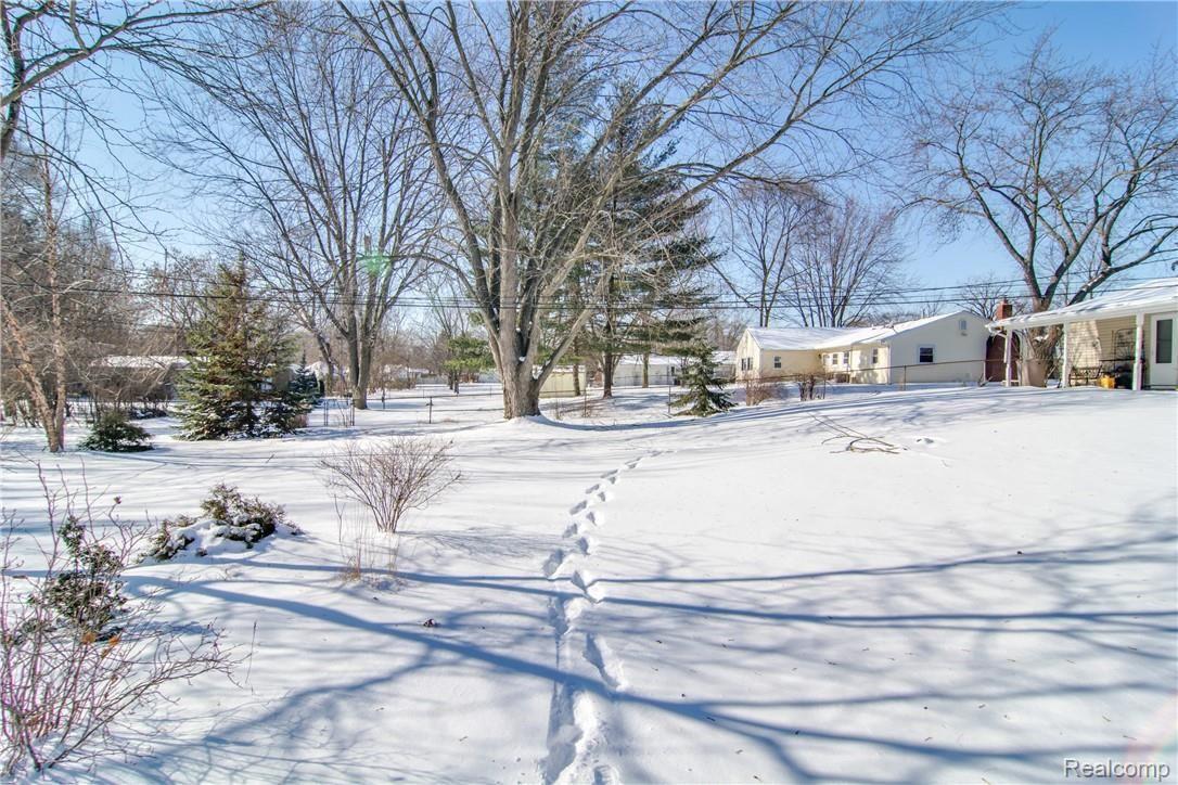 1170 East Auburn Road Rochester, MI 48307 - Photo 18 of 18 _DSC0180Enfused.jpg