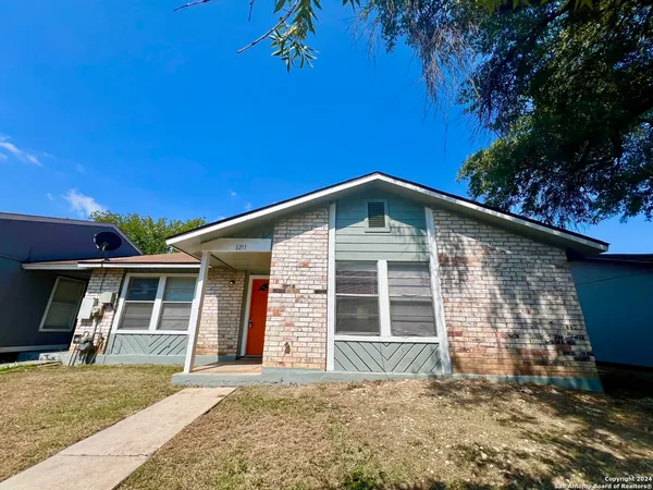 $1,299 | 1211 Churing Drive, San Antonio, TX 78245